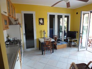 23349975-Ferienhaus-4-Marina Di Campo-300x225-5