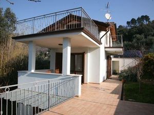 23303529-Ferienhaus-5-Marina Di Pietrasanta-300x225-1