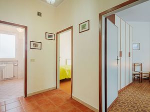 23837344-Ferienhaus-8-Marina Di Pietrasanta-300x225-3