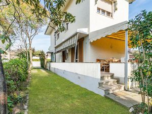 23742267-Ferienhaus-5-Marina Di Pietrasanta-300x225-1