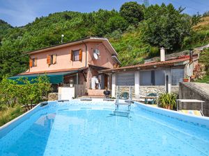 23747730-Ferienhaus-5-Marina Di Pietrasanta-300x225-5