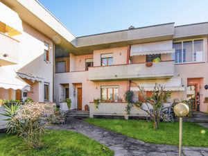 24024486-Ferienhaus-7-Marina Di Pietrasanta-300x225-0