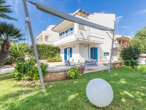 23032539-Ferienhaus-6-Marina Di Ragusa-300x225-2