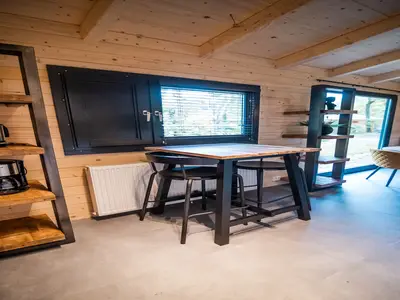 DiningRoom