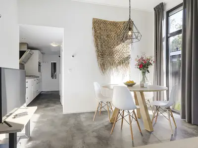 DiningRoom