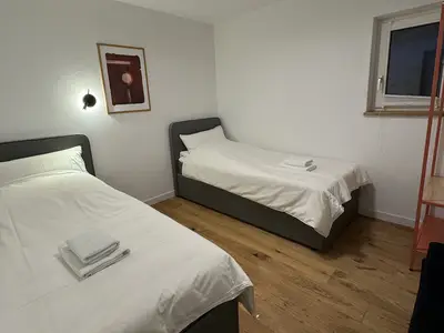 Schlafzimmer 2