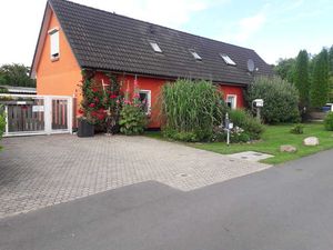 22501689-Ferienhaus-2-Martenshagen-300x225-1