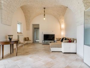 23328873-Ferienhaus-8-Martina Franca-300x225-2