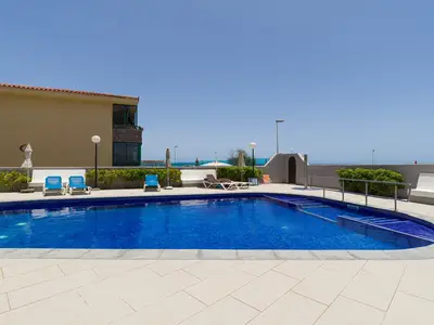 PoolOfHouse