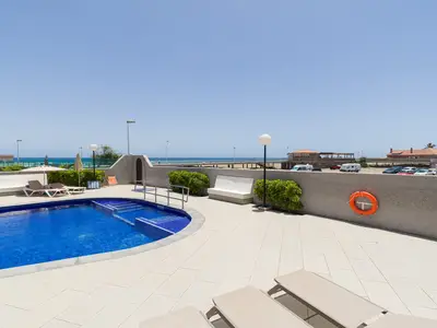 PoolOfHouse