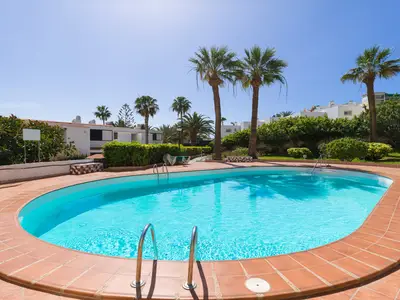PoolOfHouse