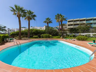 PoolOfHouse
