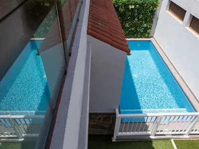 PoolOfHouse