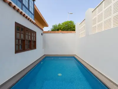 PoolOfHouse