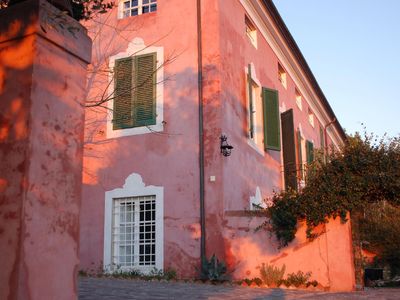 Haus bei Sonnenuntergang