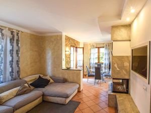 23750510-Ferienhaus-6-Massarosa-300x225-2