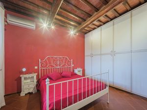 23860323-Ferienhaus-8-Massarosa-300x225-1