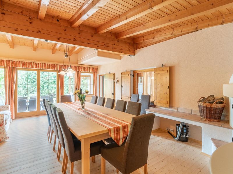 23475297-Ferienhaus-8-Maurach am Achensee-800x600-2