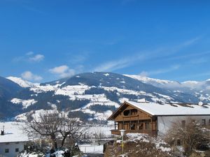 23851321-Ferienhaus-13-Mayrhofen-300x225-1