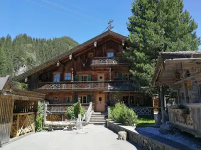 Ferienhaus für 17 Personen (240 m²) in Zillertal 1/10