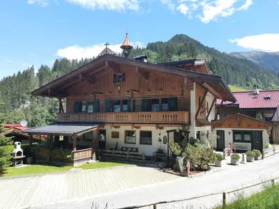 Ferienhaus für 16 Personen (300 m²) in Zillertal 1/10