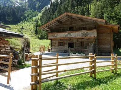 Ferienhaus für 6 Personen (150 m²) in Zillertal 1/10