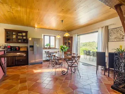 DiningRoom