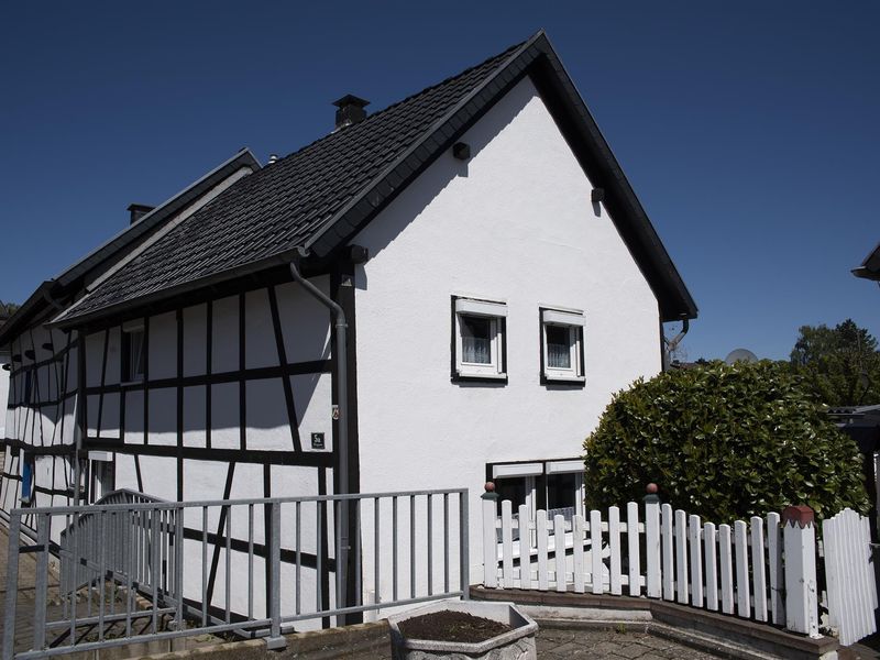 22235527-Ferienhaus-4-Mechernich-800x600-1