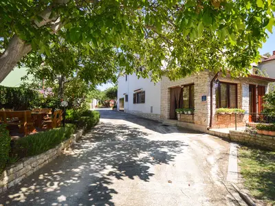 Ferienhaus für 6 Personen (132 m²) in Liznjan 1/10