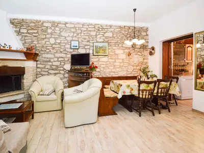 Ferienhaus für 6 Personen (132 m²) in Liznjan 4/10