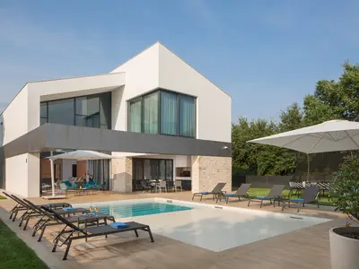 Ferienhaus für 10 Personen (400 m²) in Liznjan 1/10
