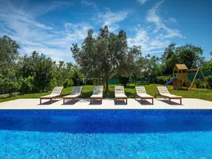 Ferienhaus für 8 Personen (195 m²) in Medulin