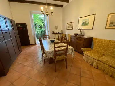 DiningRoom