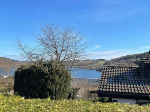 Von der Terrasse auf den Listersee - Sommertags