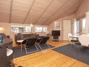 505208-Ferienhaus-8-Melby-300x225-1