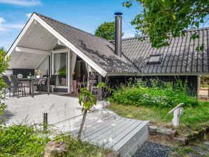 23755238-Ferienhaus-4-Melby-300x225-1