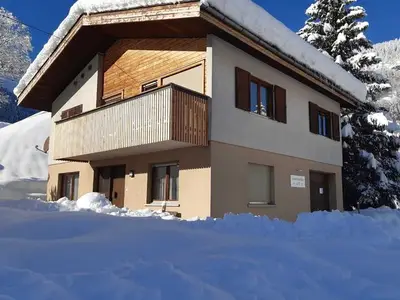 Ferienhaus für 8 Personen (100 m²) in Mellau 1/10