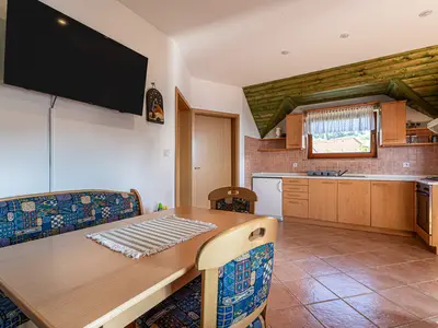 Küche und Essbereich