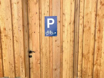 Fahrradraum - Tür