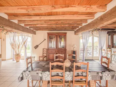 DiningRoom