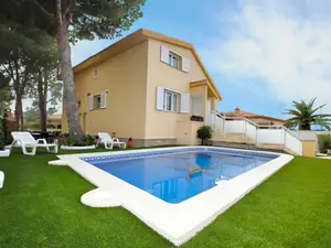 Ferienhaus für 12 Personen (280 m²) in Miami Platja