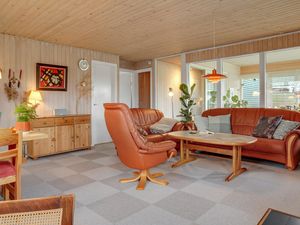 23763351-Ferienhaus-6-Middelfart-300x225-4