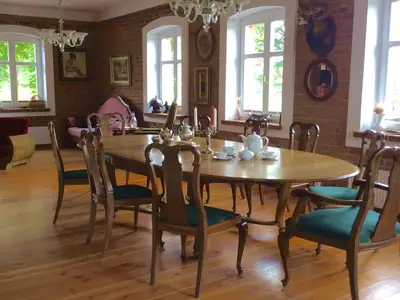 DiningRoom
