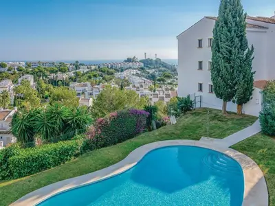 PoolOfHouse