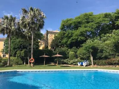 PoolOfHouse