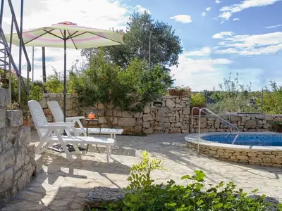 Ferienhaus für 9 Personen in Milna 6/10