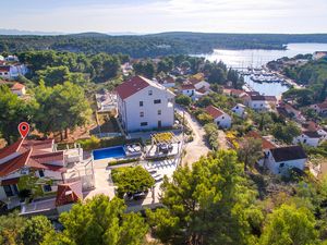 Ferienhaus für 16 Personen (210 m²) in Milna (Brač)