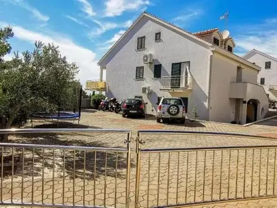 Ferienhaus für 10 Personen in Milna 1/10