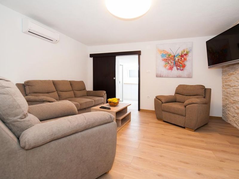 23932582-Ferienhaus-14-Milna (Brač)-800x600-1