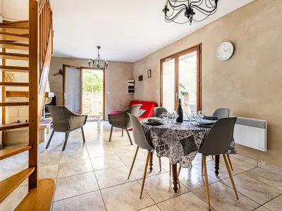 DiningRoom